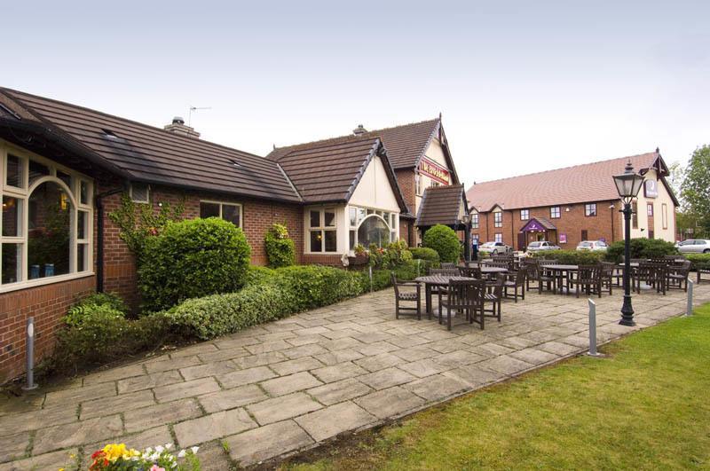 Crewe Hall Hotel & Spa - Cheshire Esterno foto